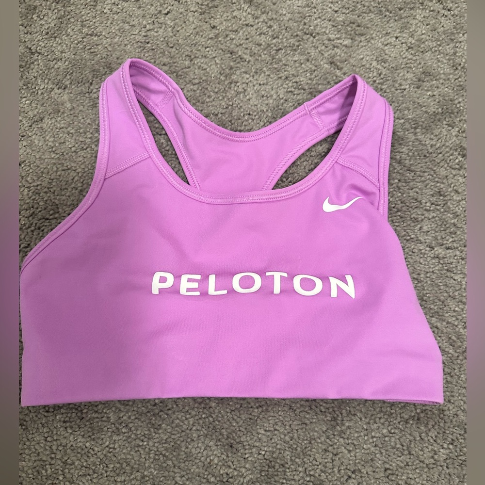 Peloton swoosh bra size small